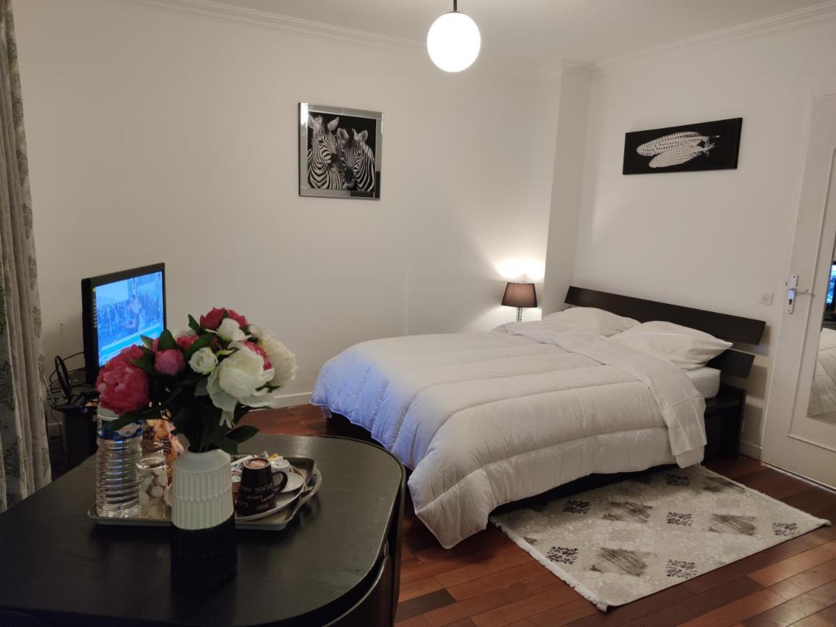 Appartement Tout Equipe Au Calme - Refkl Montfermeil Eksteriør bilde